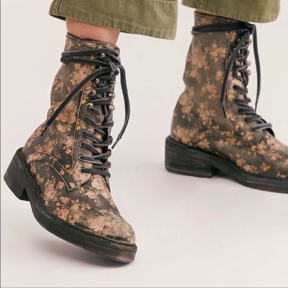 Free People Santa Fe Lace-Up Floral Boots 6 NEW